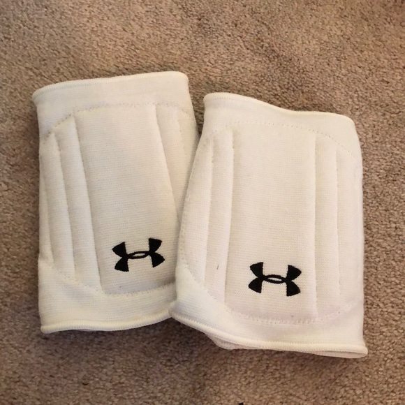 Under Armour Other - Under Armour volleyball knee pads